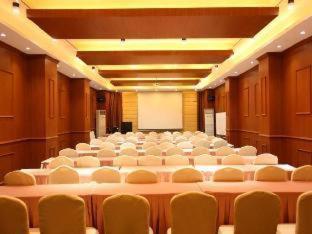 Jinjiang Inn Select Wuxi Donglin Square Metro Station Shanyang  Room photo